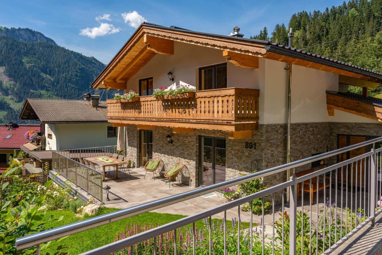 Chalet Alpendomizil Ahorn Mayrhofen Exterior photo